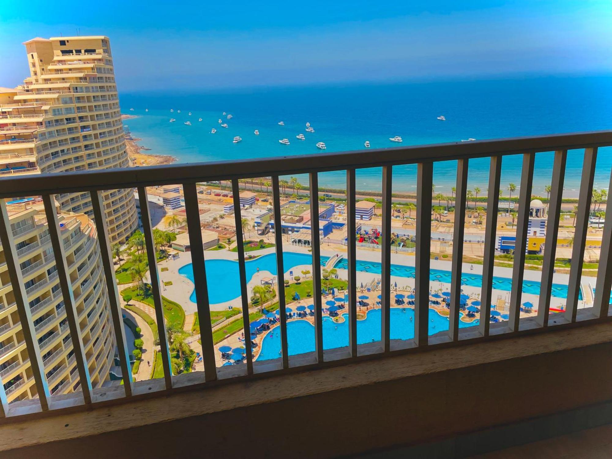 Pyramids Porto Top Vib - اهرامات بورتو السخنه Ain Sukhna