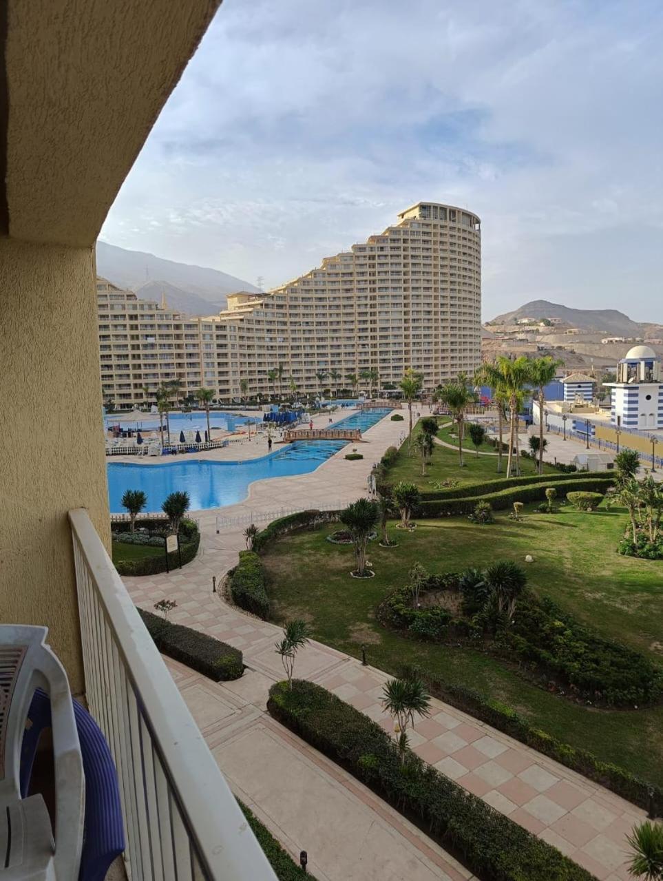 Pyramids Porto Top Vib - اهرامات بورتو السخنه Apartment *